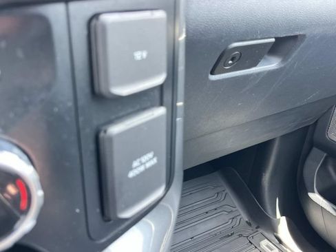Used 2023 Ford F150 Lariat w/ Equipment Group 502A High AWD/4WD image 40