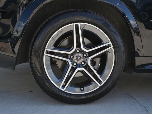 Certified 2024 Mercedes-Benz GLS 450 4MATIC image 7