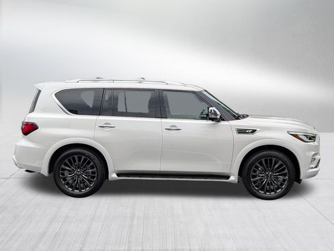 Used 2023 INFINITI QX80 Sensory w/ All-Season Package AWD/4WD image 8