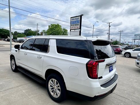 Used 2021 GMC Yukon XL SLT RWD image 5