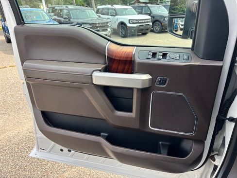 Used 2017 Ford F250 King Ranch w/ King Ranch Ultimate Package AWD/4WD image 19