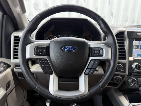 Used 2017 Ford F150 Lariat w/ Equipment Group 502A Luxury AWD/4WD image 26