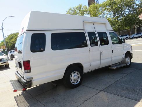 Used 2013 Ford E-250 and Econoline 250 Extended w/ PWR Group image 3