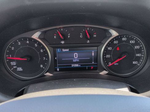Used 2023 GMC Terrain SLE w/ Driver Convenience Package FWD image 13