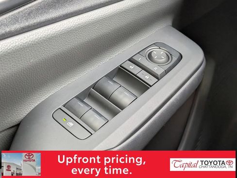 Used 2024 Toyota Prius LE image 24