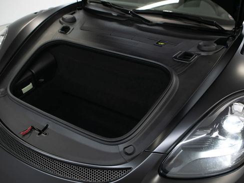 Used 2024 Porsche 718 Cayman GT4 RS RWD image 29