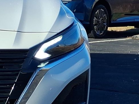 Certified 2024 Nissan Altima 2.5 SV image 16