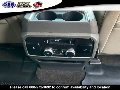 Used 2020 Ford Expedition XLT w/ Equipment Group 202A AWD/4WD image 22