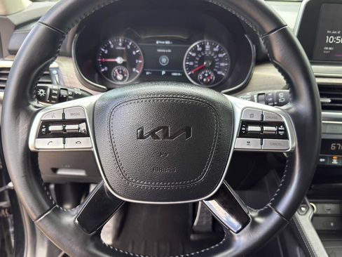 Used 2022 Kia Telluride SX FWD image 17