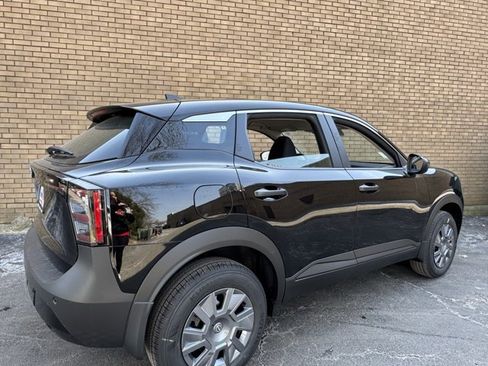 New 2026 Nissan Kicks S image 9