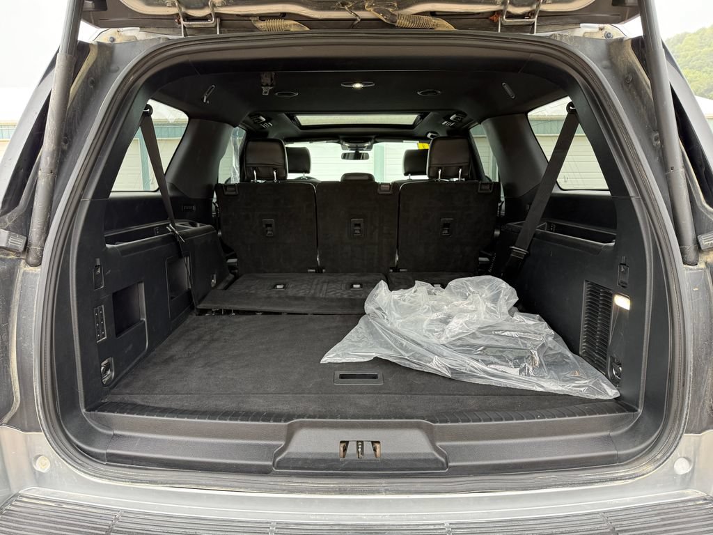 Used 2020 Ford Expedition Max XLT w/ Equipment Group 202A AWD/4WD image 16