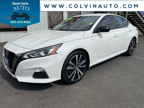 Used 2021 Nissan Altima 2.5 SR FWD image 3