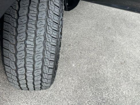 Used 2015 RAM 1500 Outdoorsman image 16