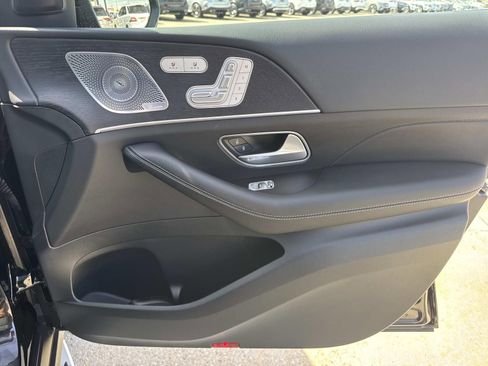 Used 2026 Mercedes-Benz GLS 450 4MATIC image 15