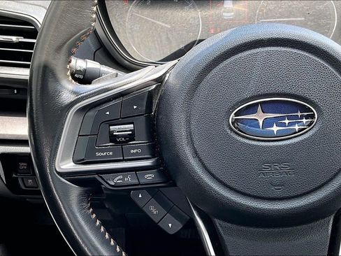 Used 2019 Subaru Crosstrek 2.0i Limited w/ Moonroof Package w/Navigation AWD/4WD image 18