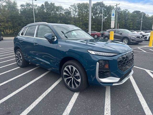 New 2026 Audi Q3 quattro 2.0T AWD/4WD image 1