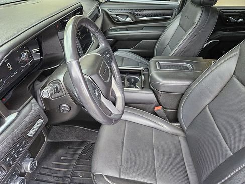 Used 2022 GMC Yukon Denali AWD/4WD image 10