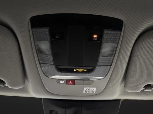 Used 2025 Kia Sorento EX AWD/4WD image 26