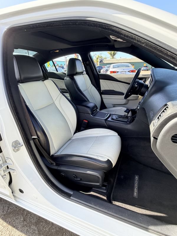 Used 2016 Dodge Charger R/T w/ Plus Group RWD image 23