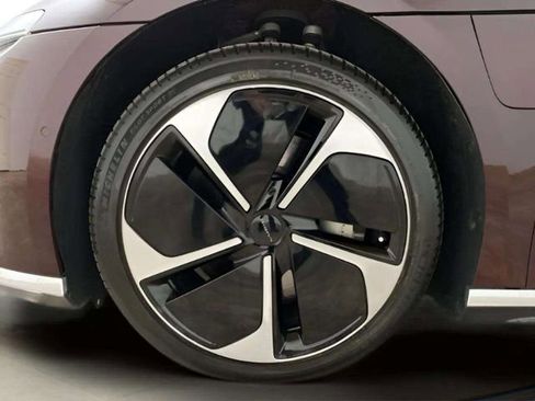 Used 2024 Lucid Air Touring image 92