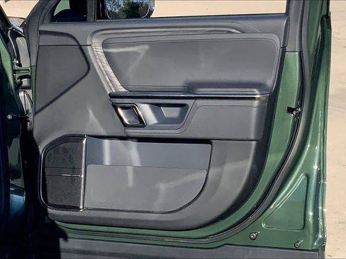 Used 2022 Rivian R1T Adventure image 22