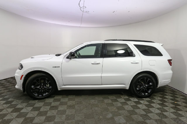 Used 2025 Dodge Durango R/T w/ Blacktop Package AWD/4WD image 6