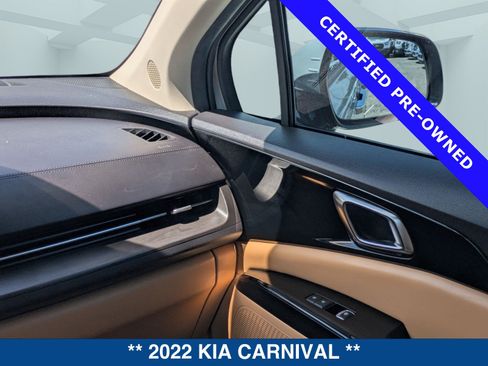 Used 2022 Kia Carnival EX FWD image 20