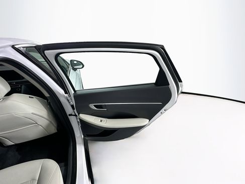 Used 2025 Hyundai Sonata SEL FWD image 29