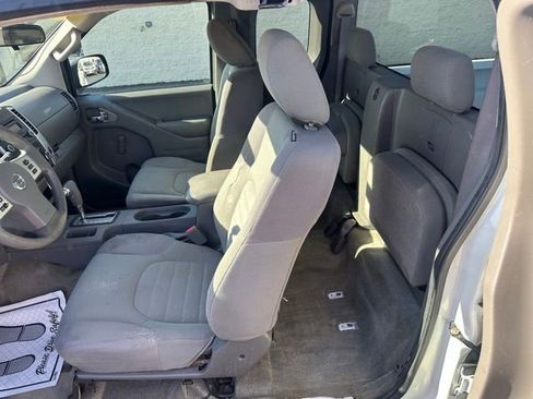 Used 2016 Nissan Frontier S image 13