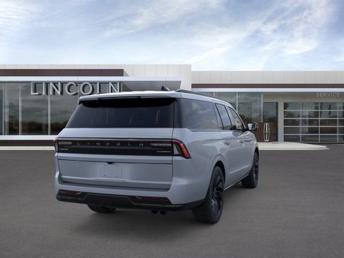 New 2025 Lincoln Navigator L Reserve w/ Jet Appearance Package image 8