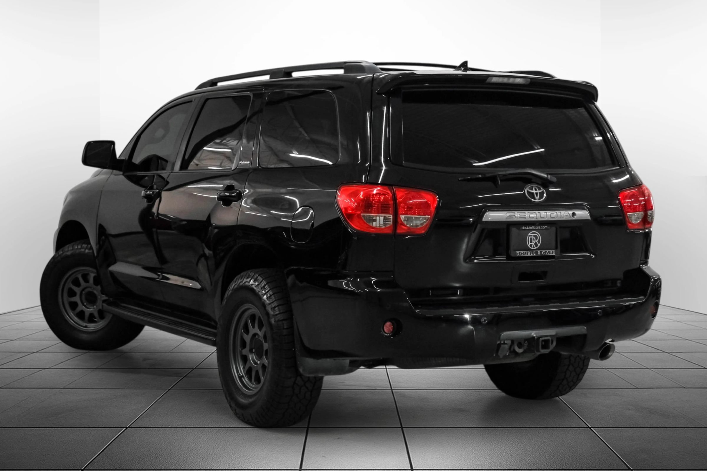 Used 2010 Toyota Sequoia Platinum AWD/4WD image 8