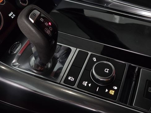 Used 2021 Land Rover Range Rover Sport HST image 31