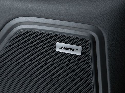 Certified 2026 Porsche Macan AWD/4WD image 34