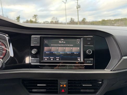 Used 2019 Volkswagen Jetta S image 14