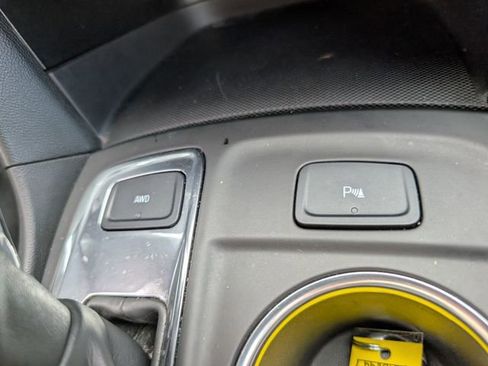 Used 2022 Chevrolet Equinox LT image 4