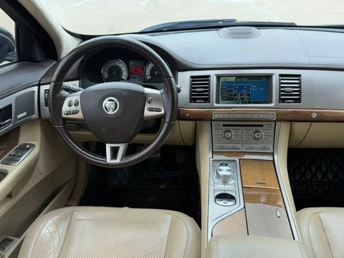 Used 2011 Jaguar XF Supercharged RWD image 12
