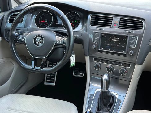 Used 2017 Volkswagen Golf Alltrack S AWD/4WD image 24