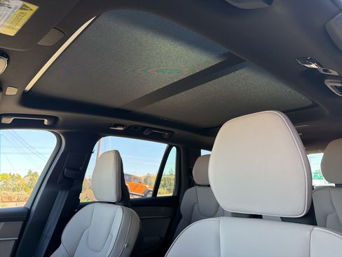 New 2026 Volvo XC90 B6 Plus w/ Protection Package AWD/4WD image 17