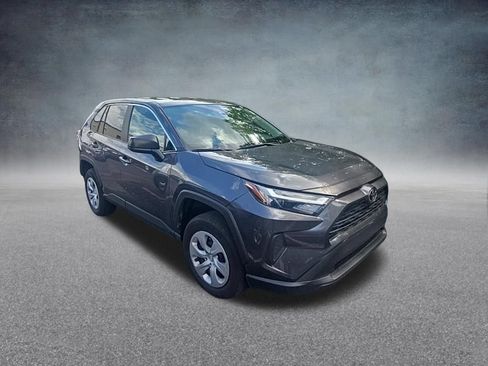 Used 2025 Toyota RAV4 LE AWD/4WD image 2