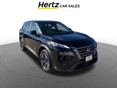 Used 2025 Nissan Rogue SV image 1