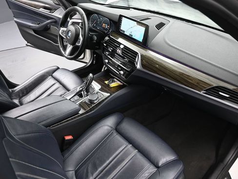 Used 2018 BMW 540i xDrive w/ M Sport Package AWD/4WD image 13