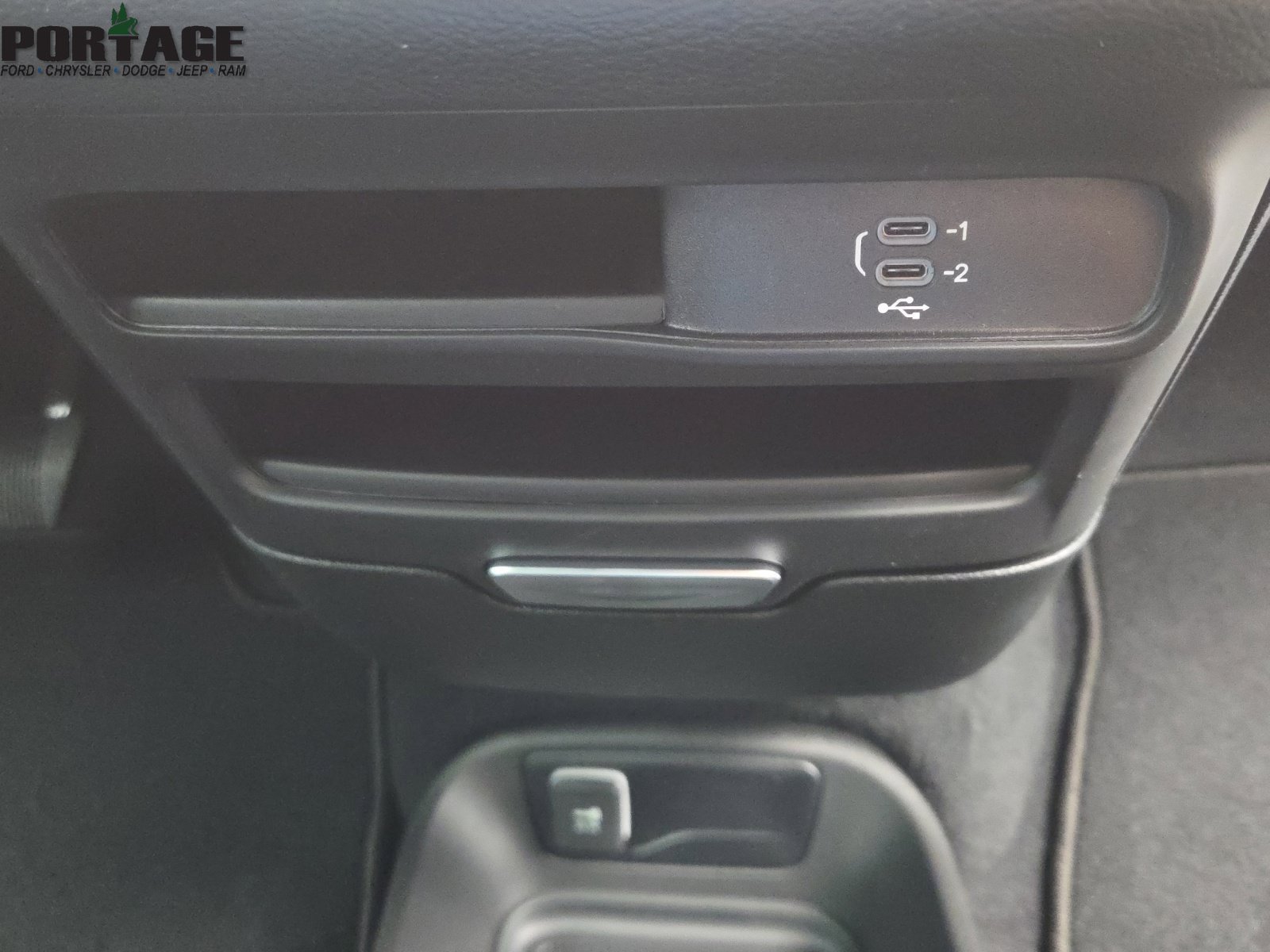New 2027 Chrysler Pacifica Select AWD/4WD image 48