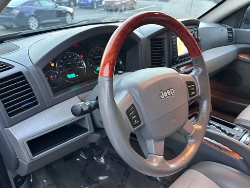 Used 2006 Jeep Grand Cherokee Overland w/ Skid Plate Group image 13