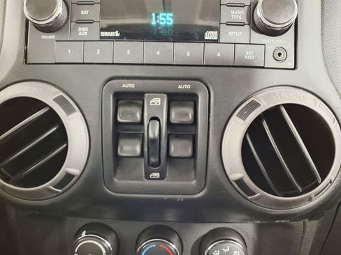 Used 2013 Jeep Wrangler Unlimited Sport AWD/4WD image 19