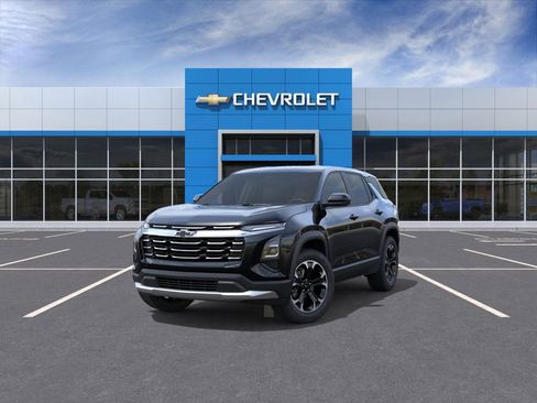 New 2026 Chevrolet Equinox LT w/ Convenience Package II AWD/4WD image 8