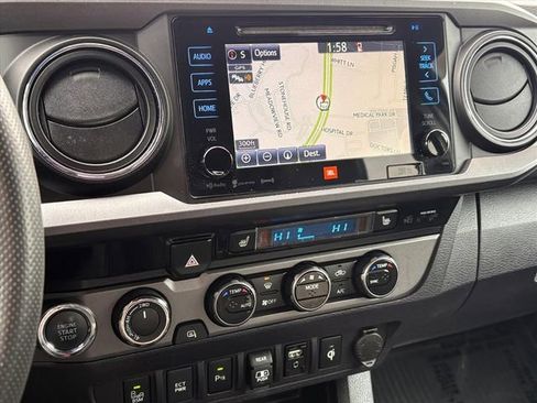 Used 2018 Toyota Tacoma SR image 8