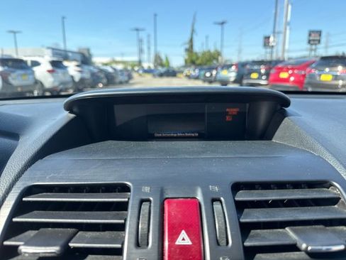 Used 2015 Subaru Forester 2.5i Premium w/ All-Weather Package AWD/4WD image 23