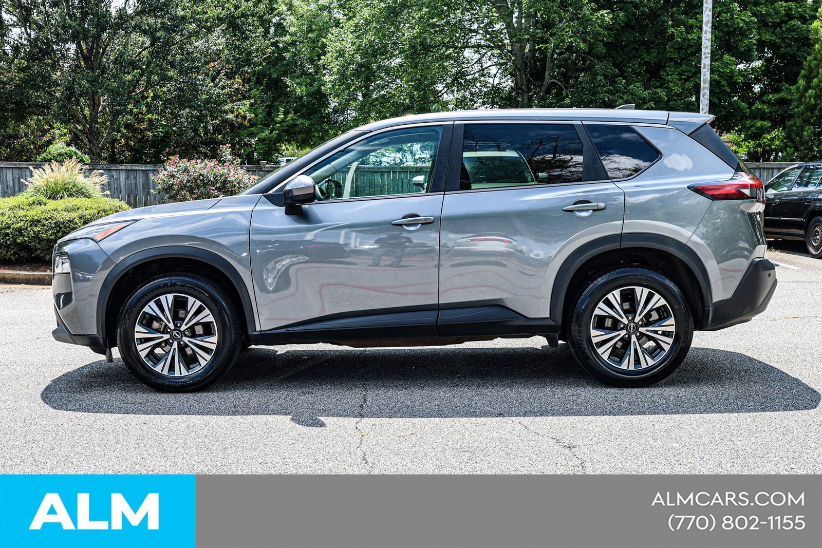 Used 2023 Nissan Rogue SV FWD image 9