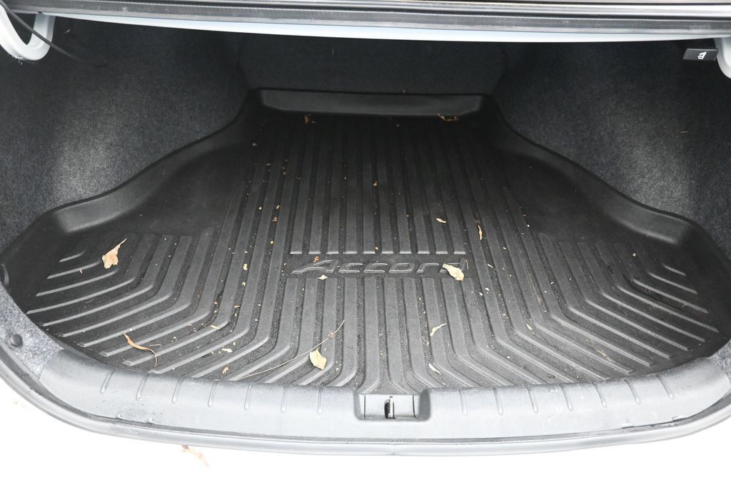 Used 2013 Honda Accord EX-L image 24