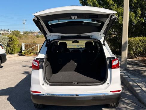 Used 2020 Chevrolet Equinox LT image 38